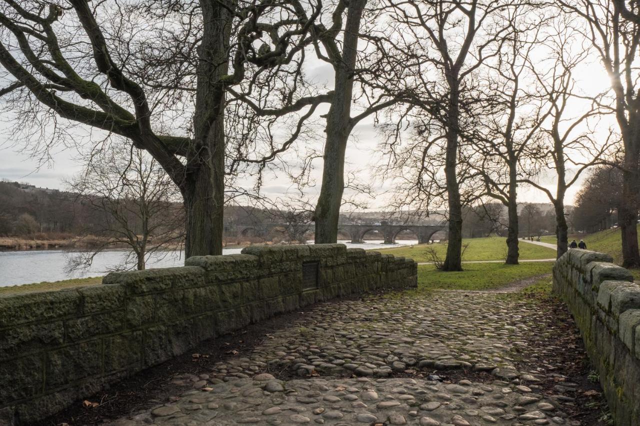 Marks At The Manor Luxury Riverside Apartments - Sleeps Up To 4, With Parking And Sky Tv Aberdeen Exteriér fotografie