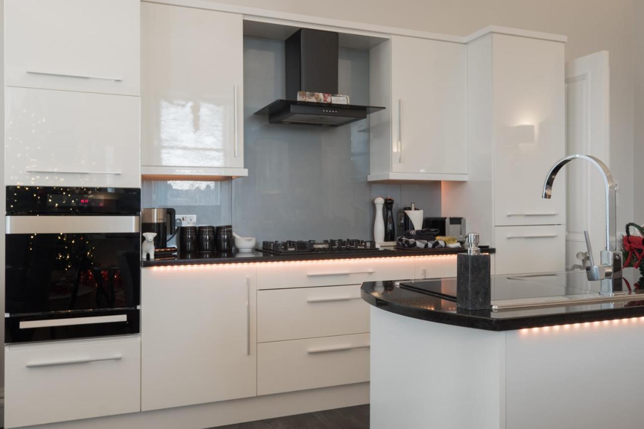 Marks At The Manor Luxury Riverside Apartments - Sleeps Up To 4, With Parking And Sky Tv Aberdeen Exteriér fotografie